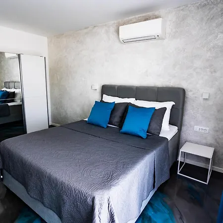 Sunshine House Makarska With Free Beach Parking Exterior photo