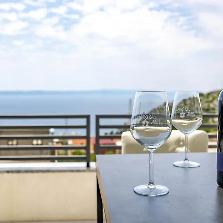 Sunshine House Makarska With Free Beach Parking Exterior photo