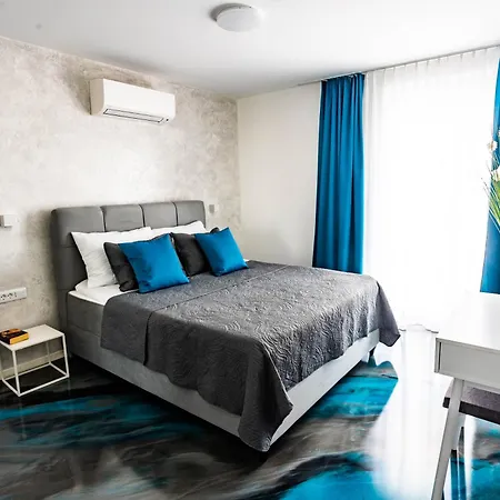 Sunshine House Makarska With Free Beach Parking Exterior photo