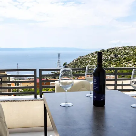 Sunshine House Makarska With Free Beach Parking Exterior photo