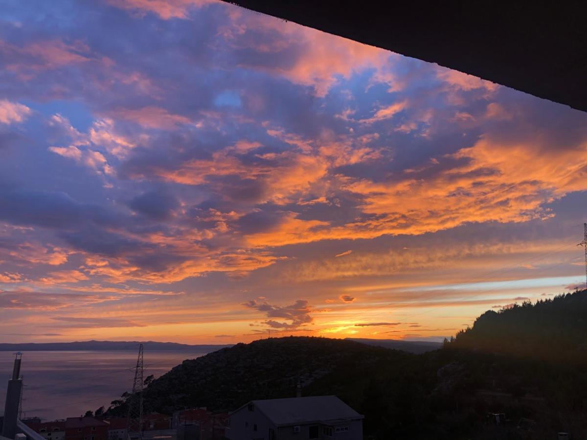 Sunshine House With Free Parking Apartment Makarska