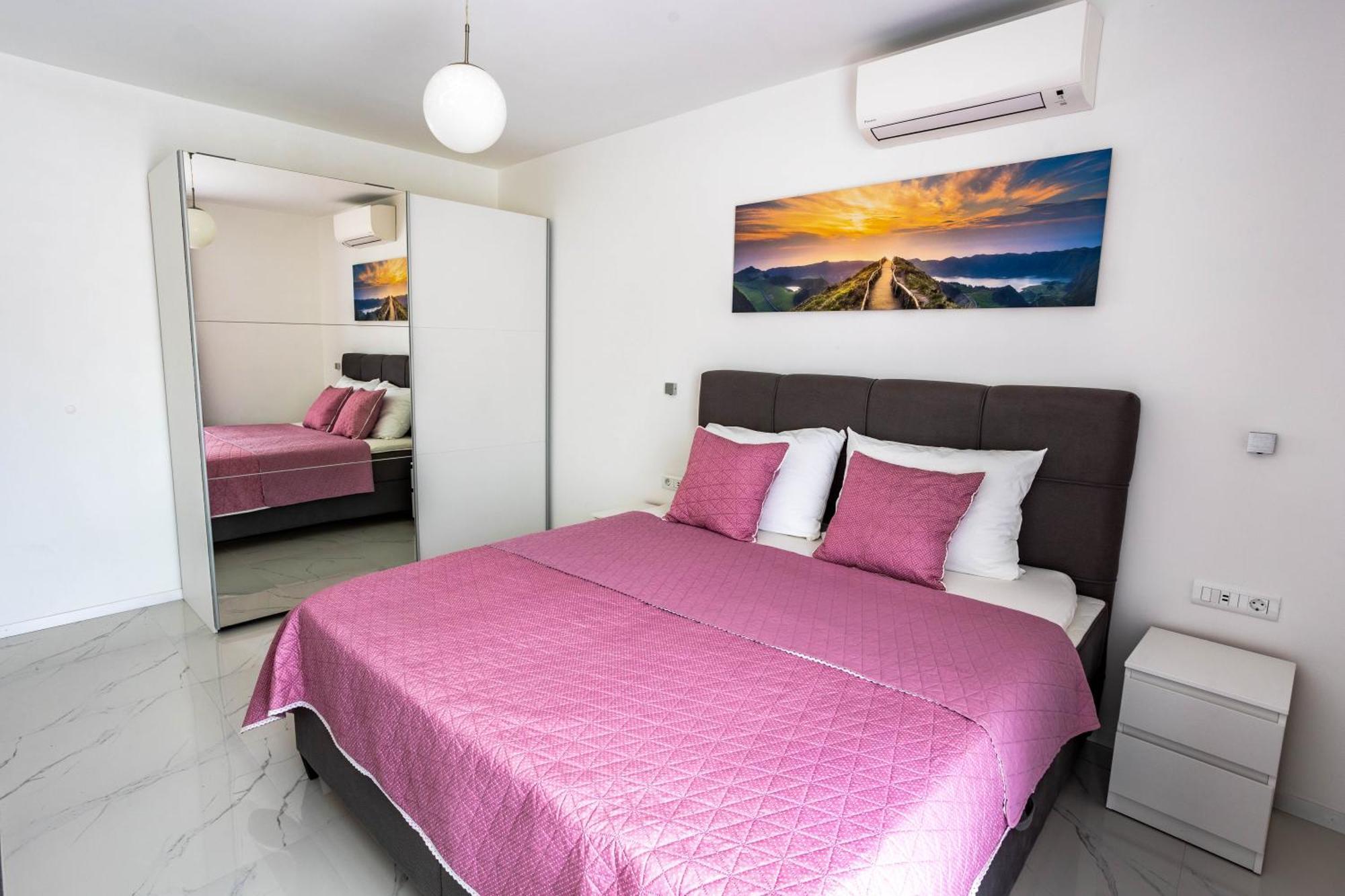 Apartment Sunshine House With Free Parking