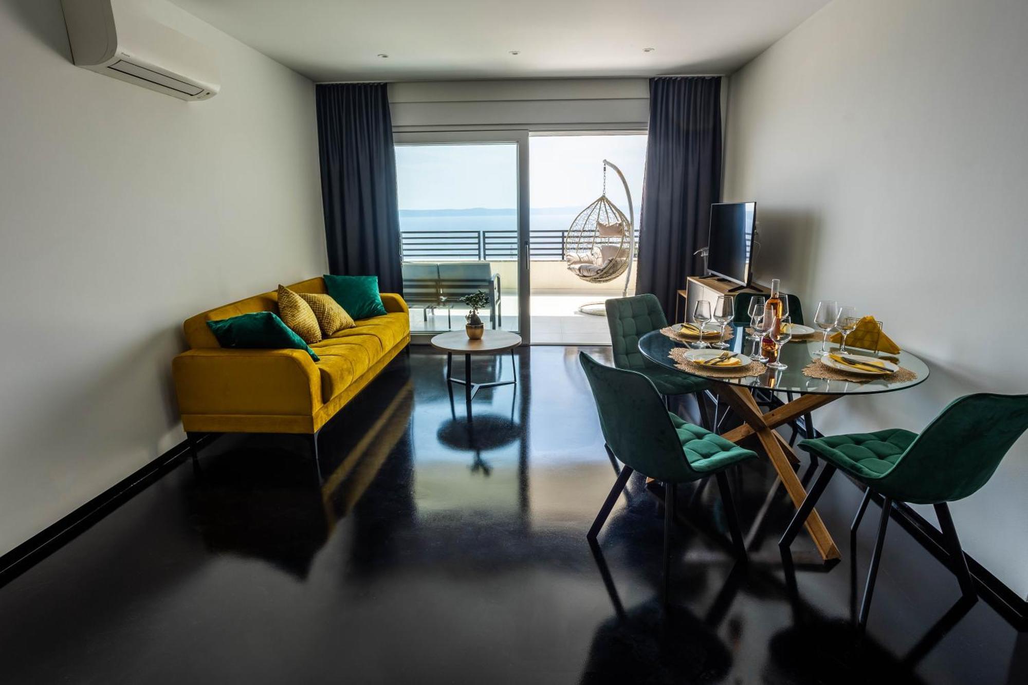 Sunshine House With Free Parking * Makarska