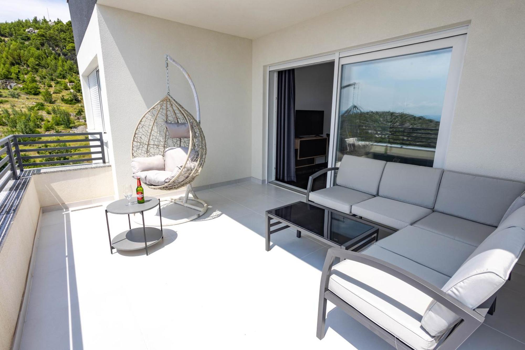 Sunshine House With Free Parking * Makarska