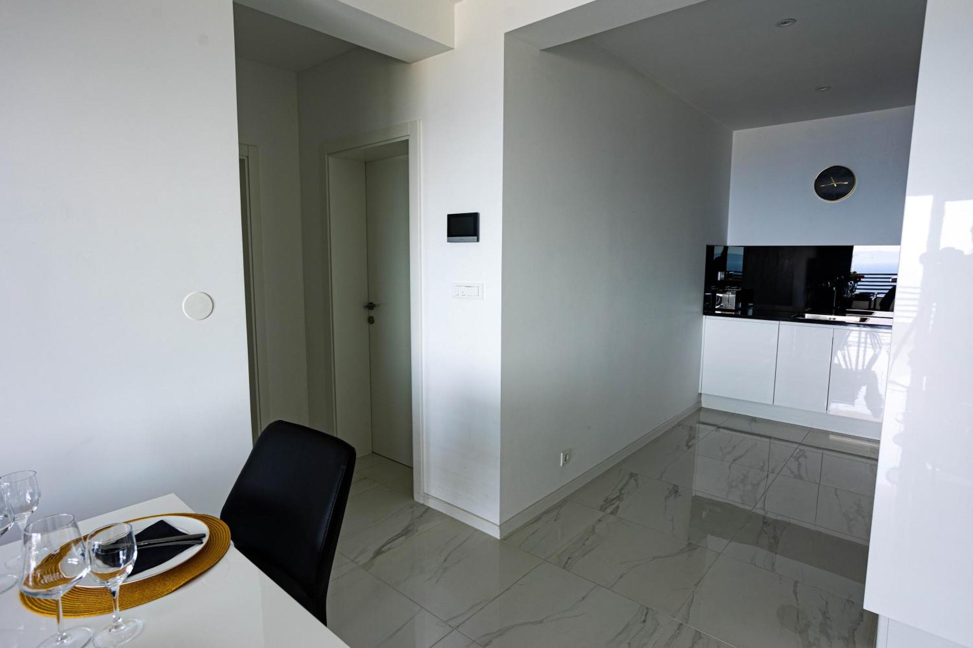 Apartment Sunshine House With Free Parking *