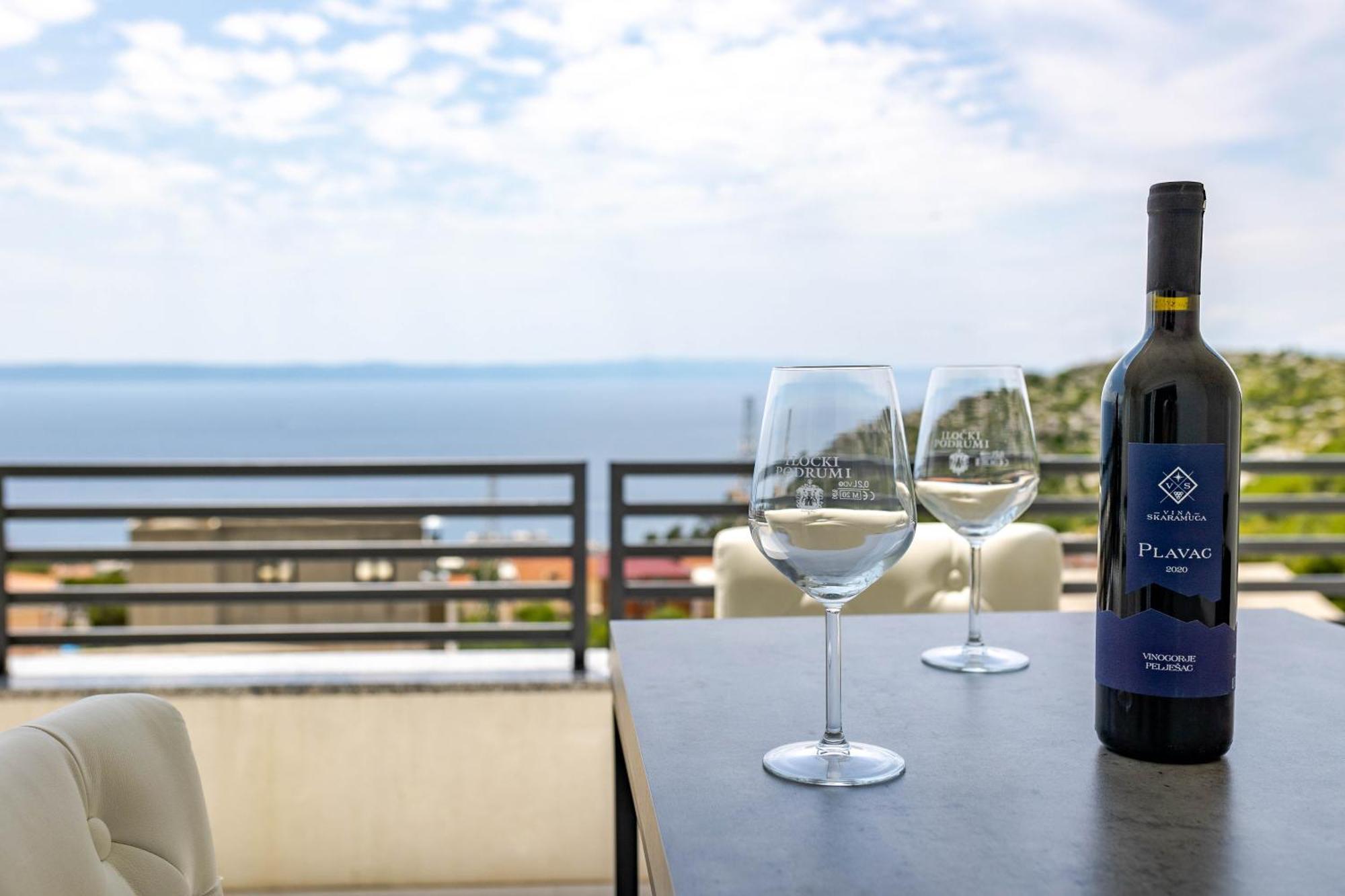 Sunshine House With Free Parking Makarska
