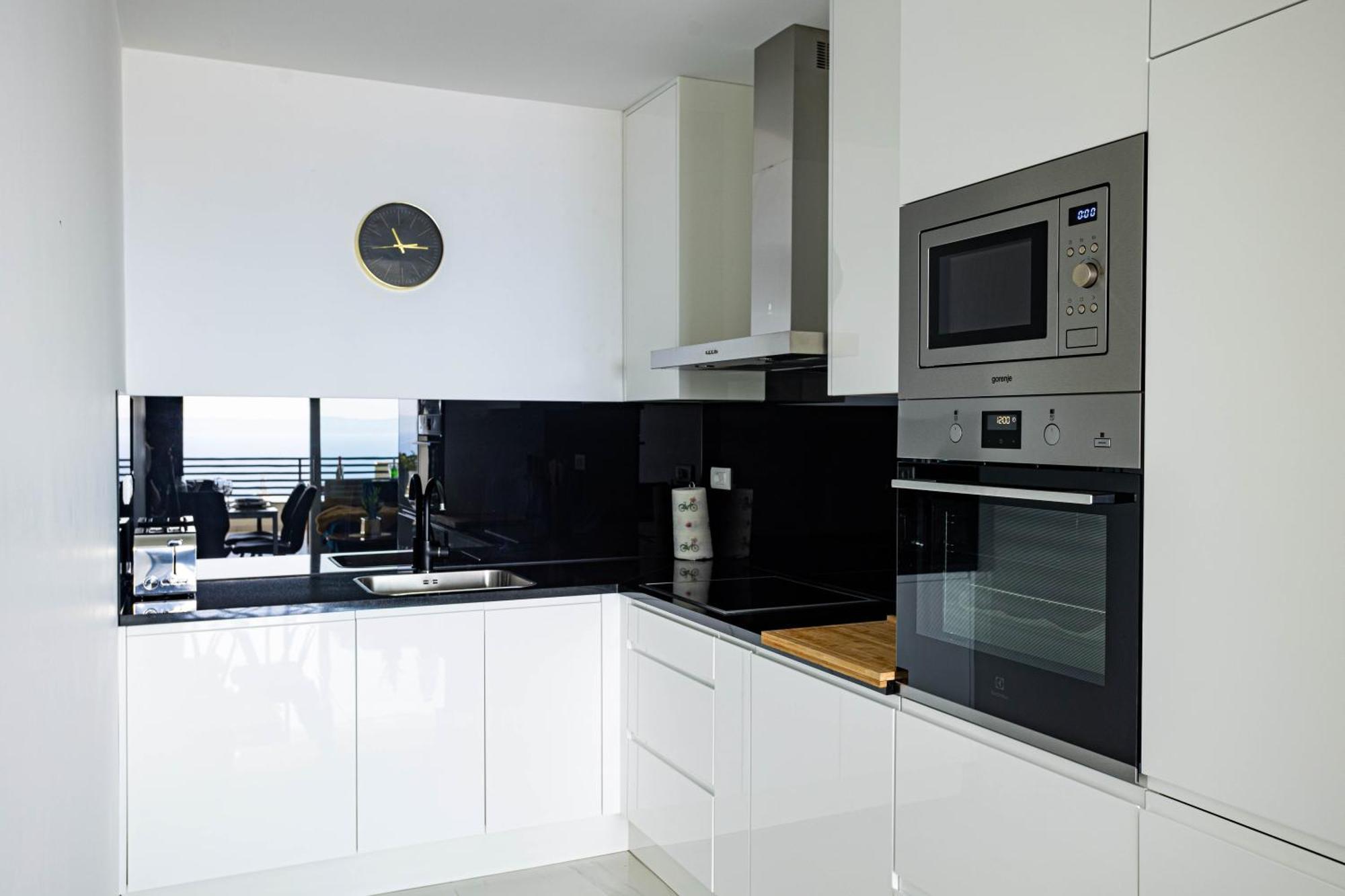 Apartment Sunshine House With Free Parking Makarska