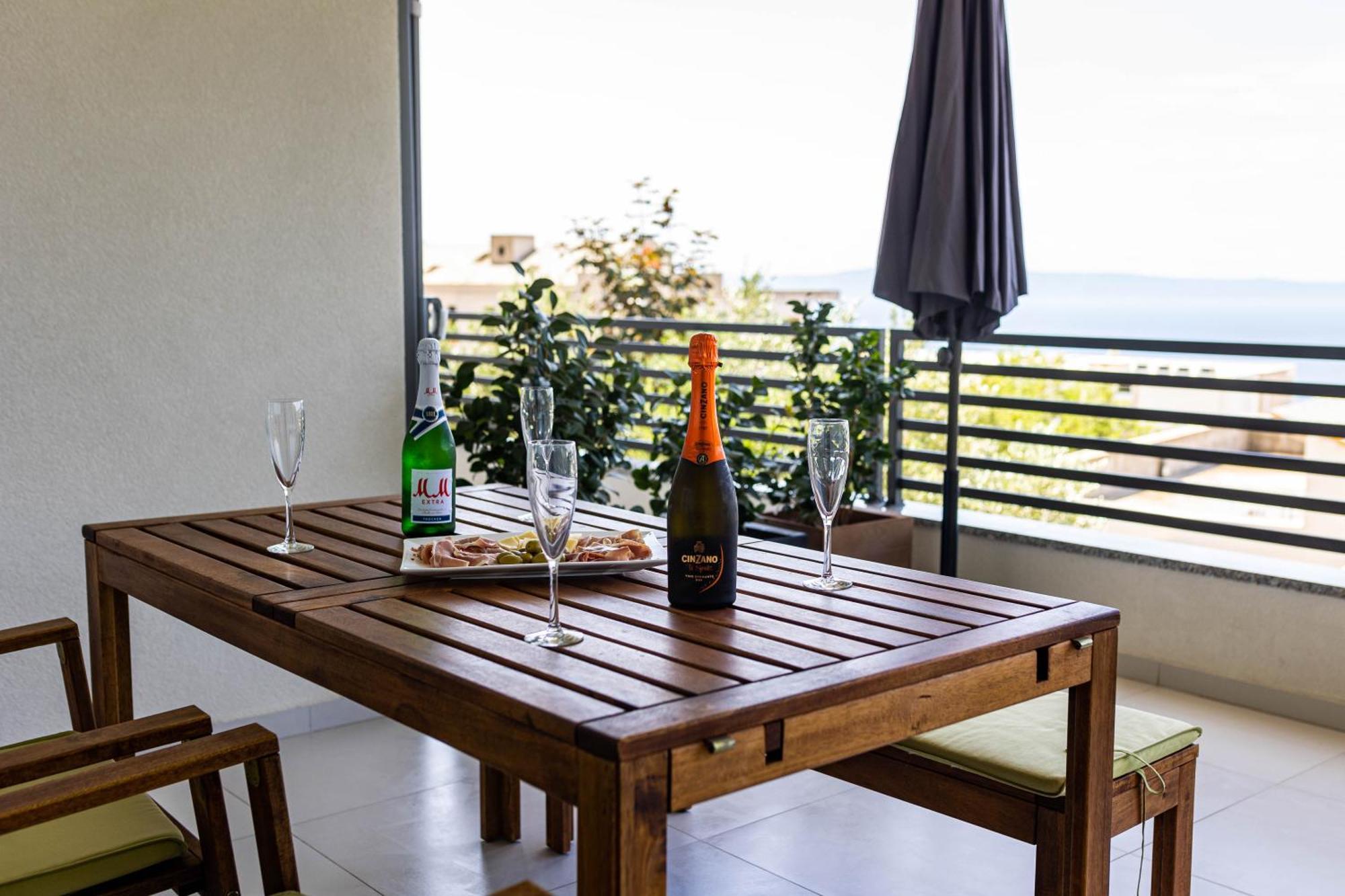 Sunshine House With Free Parking Makarska