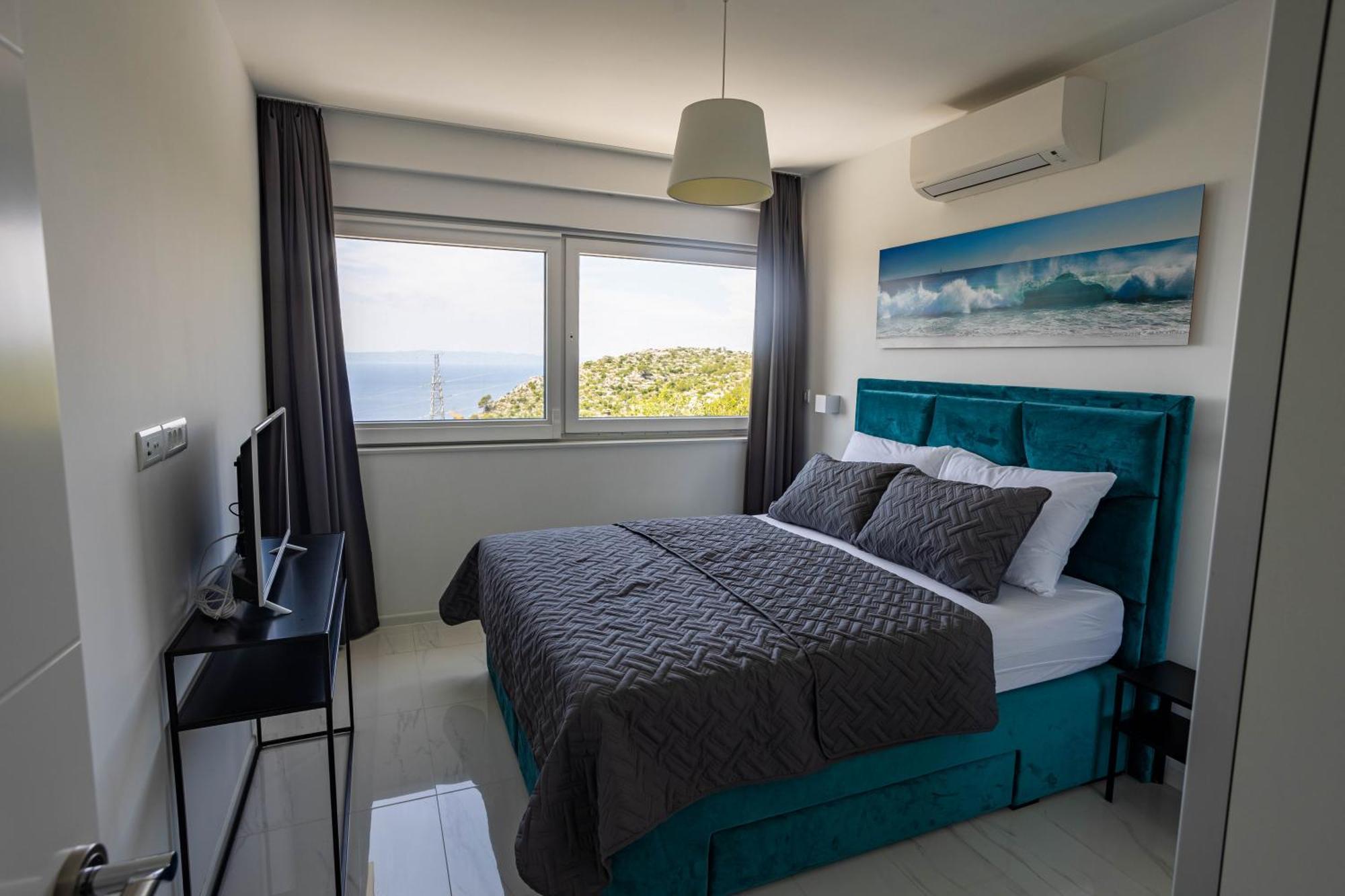 Sunshine House With Free Parking Apartment *